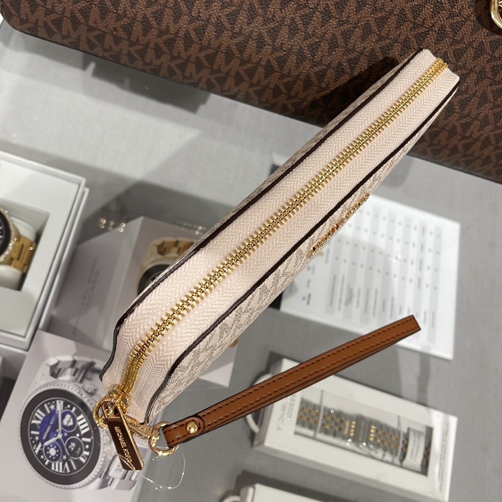 Michael Kors Jet Set Travel Large Travel CONTINENTAL wallet-wristlet-phoneholder - Picture 7 of 17